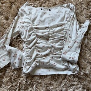 Hollister Cream White Long-Sleeve Floral Ruched Top